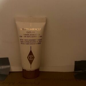 Charlotte Tilbury Multi-Miracle Glow Cleanser & Mask - Cream and Rose Gold